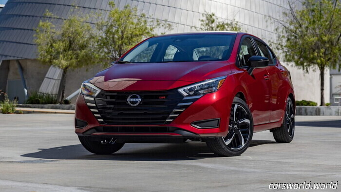 В США исчез последний новый автомобиль дешевле $20 000, и Nissan его убил | Carscoops